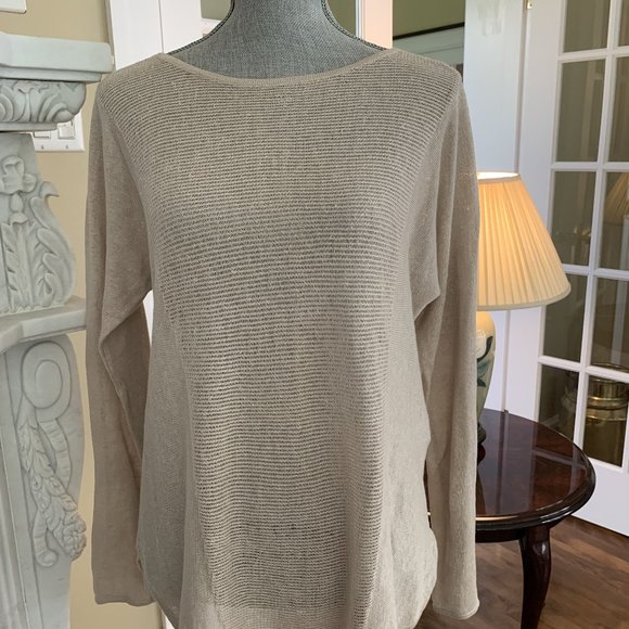 Beige Top - Picture 1 of 3